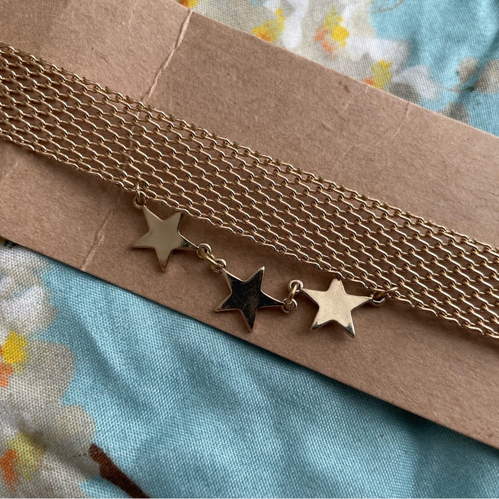 American Eagle Outfitters Gold Star Mesh Necklace